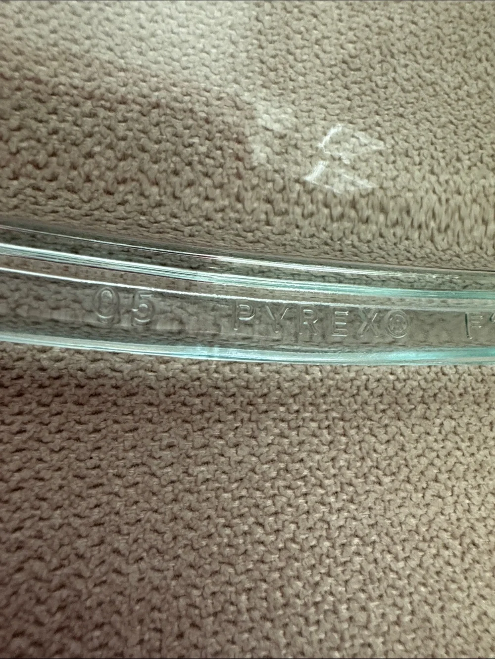 9x7” Pyrex Lid 05.    F12C.     A